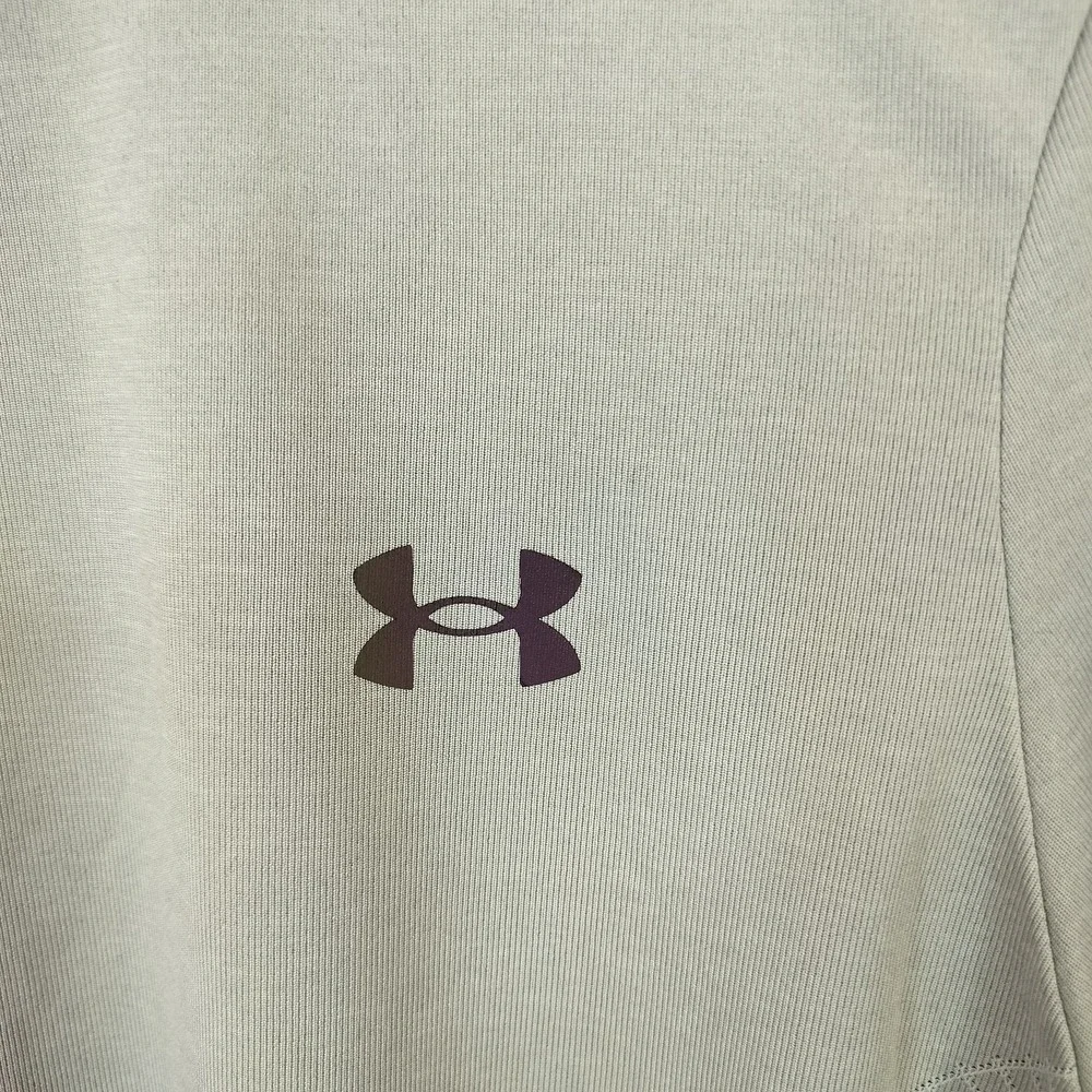 Under Armour pit 20